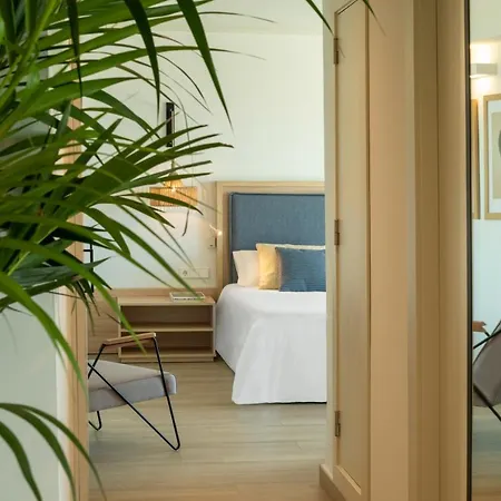 Cabogata Jardín Hotel 4*