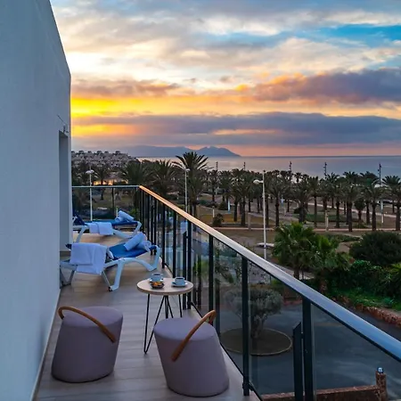 Cabogata Jardín Hotel 4*