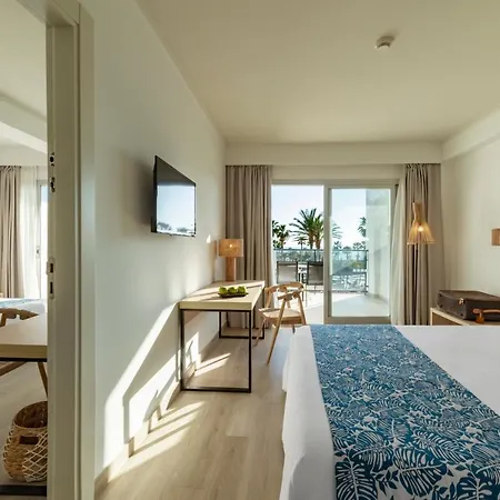 Hotel Cabogata Jardín