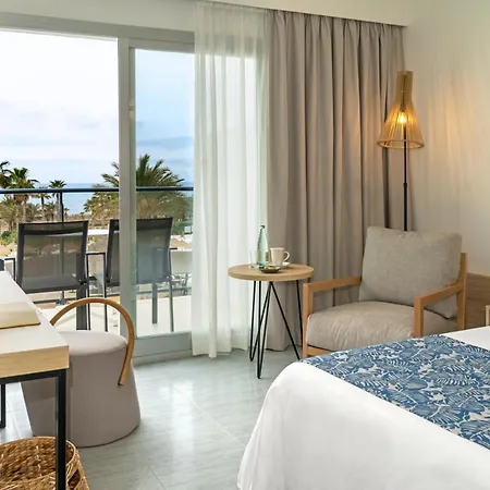 Hotel Cabogata Jardín 4*
