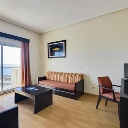 Cabogata Jardín 4*